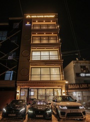 Builders in Kirti Nagar